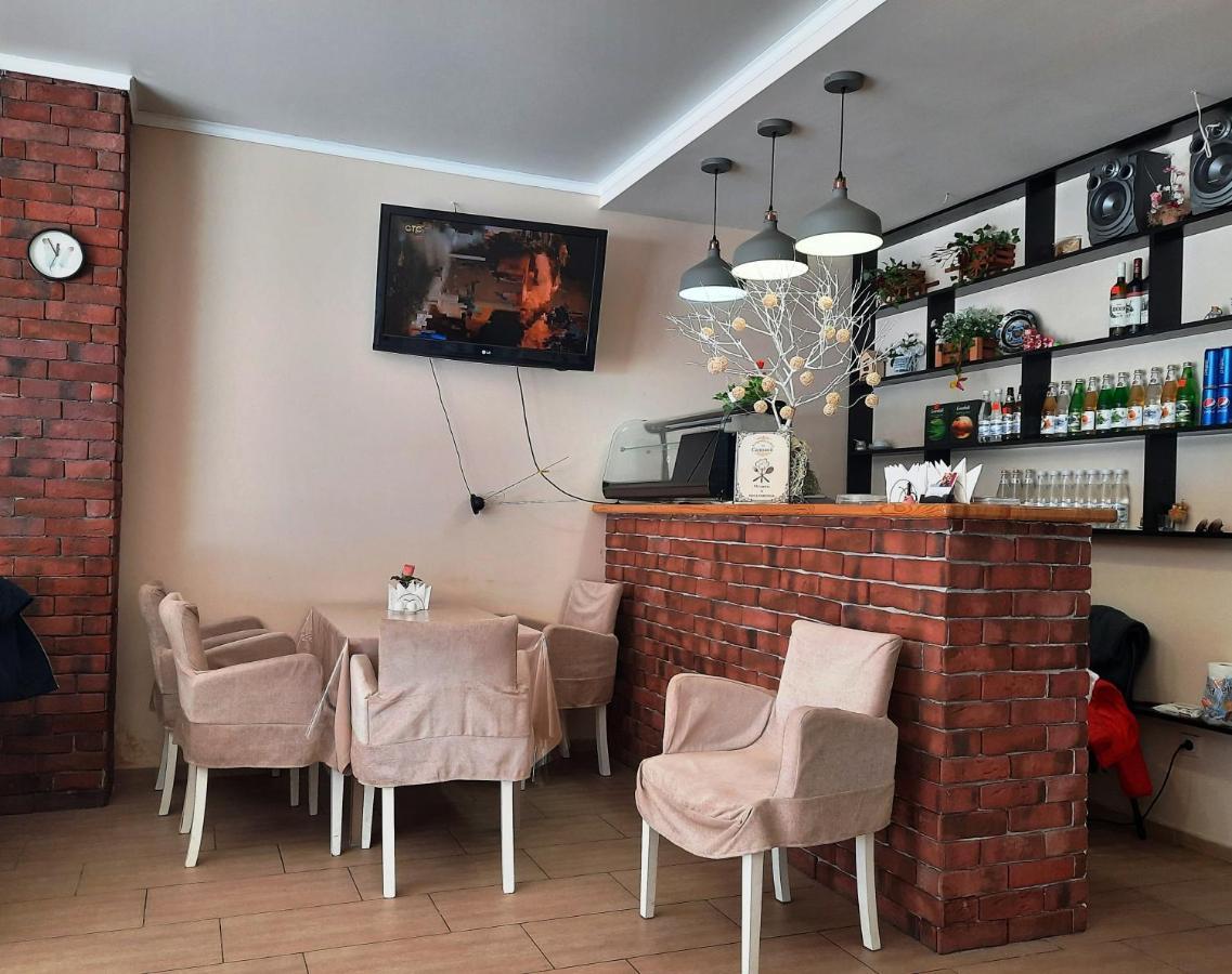 Отель На Садовой Szuhumi Kültér fotó
